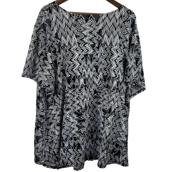 Avenue Black White Grey Faux Wrap Blouse Geometic Design Women's Blouse 30/32 - Picture 2 of 4